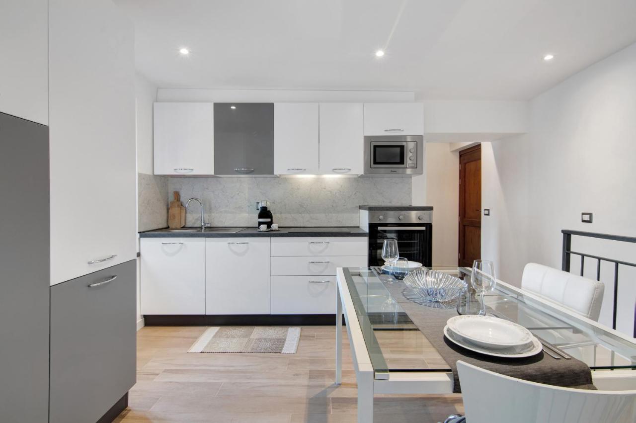 Fogazzaro Lake View Apartment Oria  ภายนอก รูปภาพ