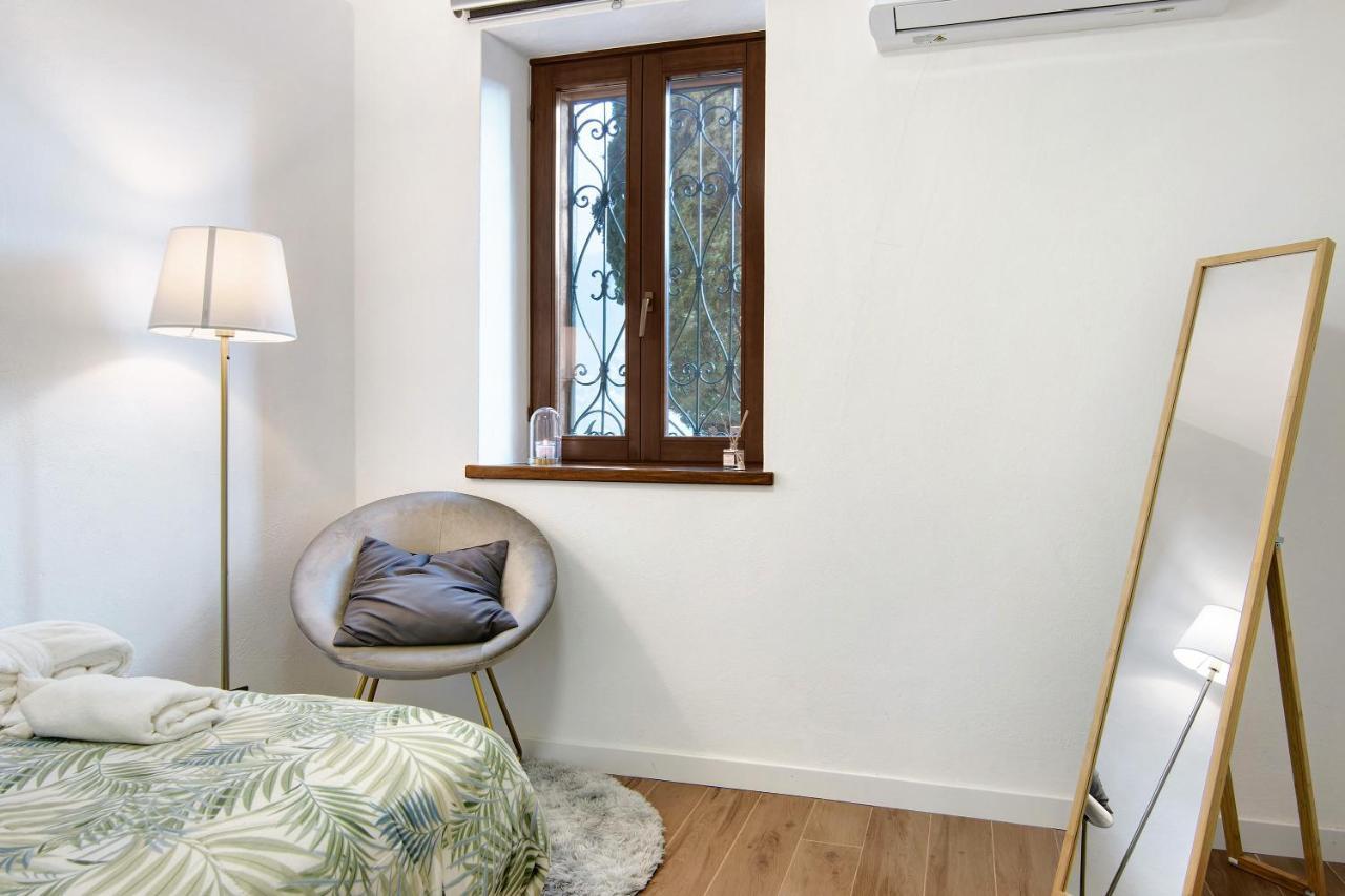 Fogazzaro Lake View Apartment Oria  ภายนอก รูปภาพ
